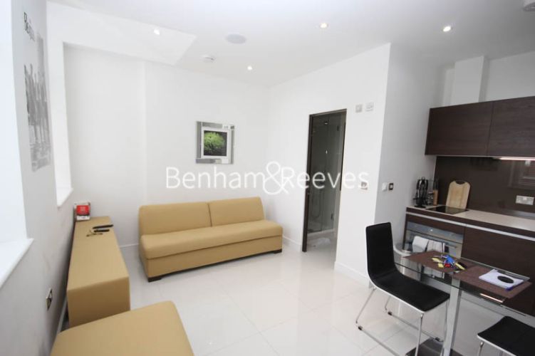 picture of Studio flat in Judd Street, Bloomsbury, WCIH