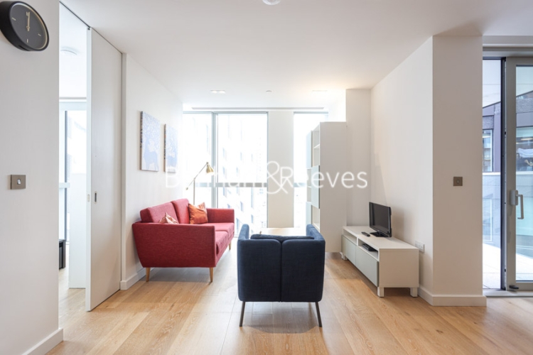 picture of 1-bed flat in  Nine Elms