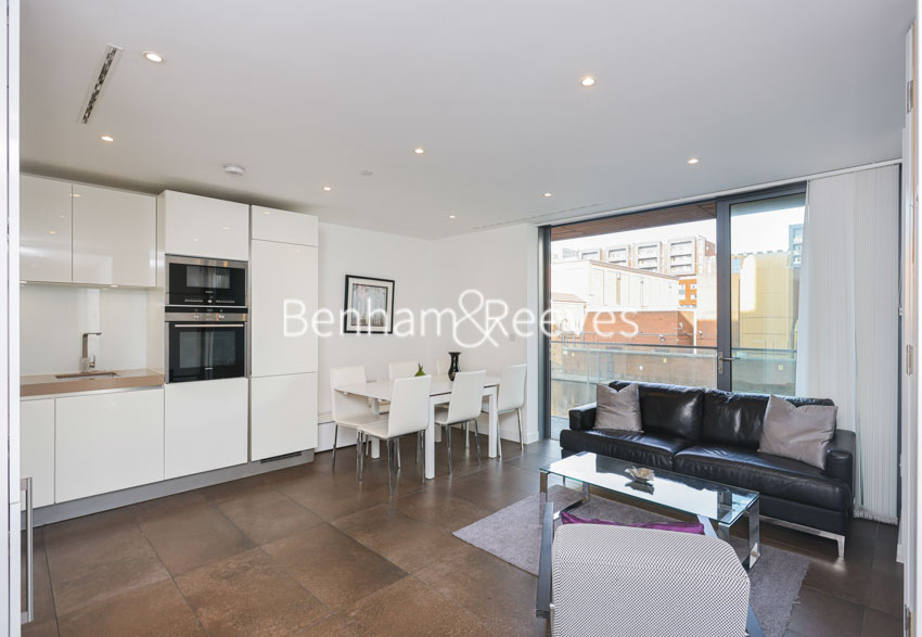 picture of 3-bed flat in  Shoreditch