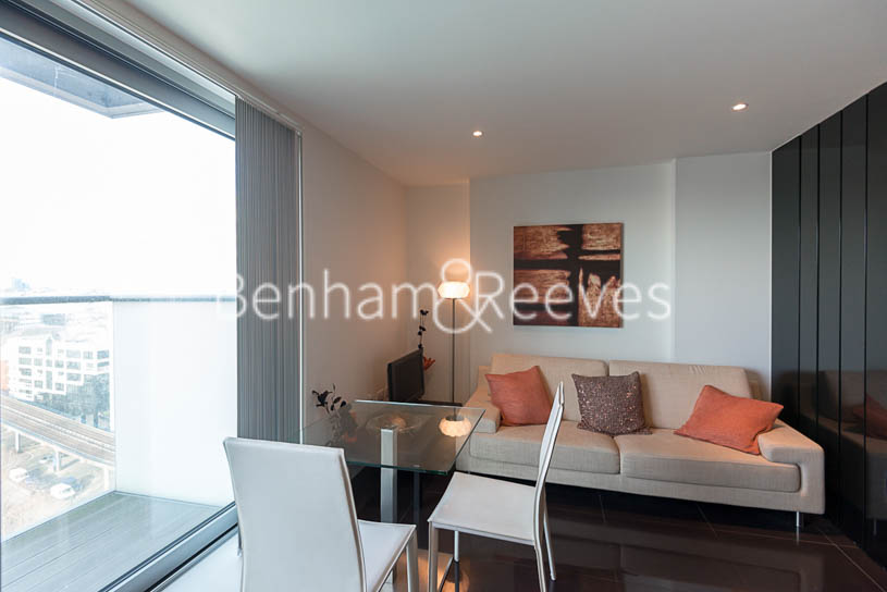 picture of studio flat in  Canary Wharf