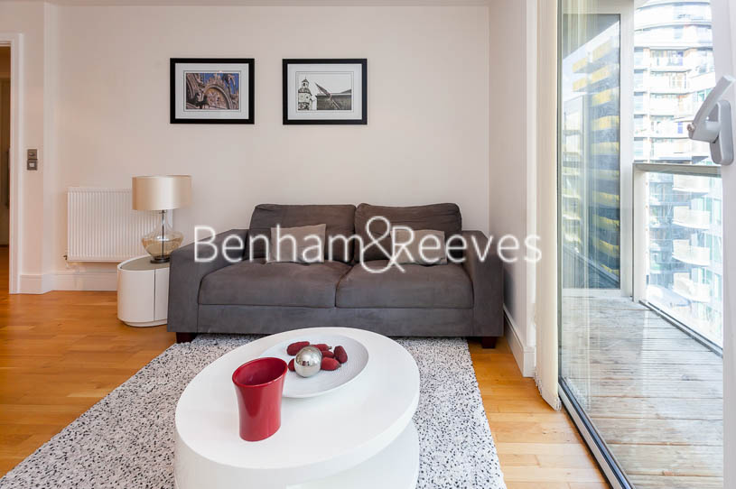picture of 1-bed flat in  Canary Wharf