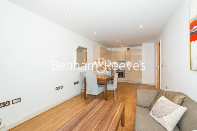 https://www.rentals-london.co.uk/assets/images/property-images/BR22545_000001636_IMG_00.jpg