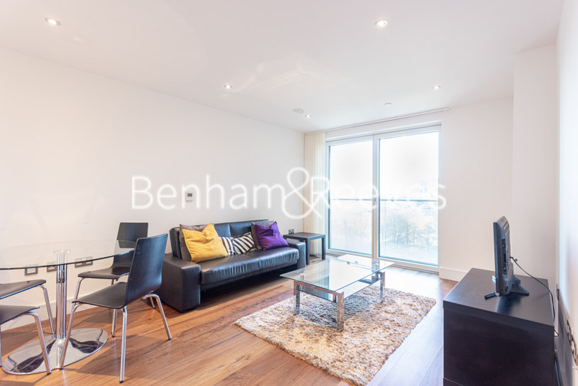 picture of 1-bed flat in  Canary Wharf