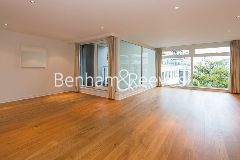 picture of 3-bed flat in  Imperial Wharf