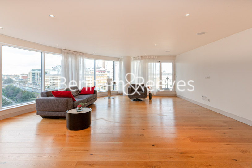 picture of 2 Bedroom(s) flat in  Fulham, Imperial Wharf, SW6