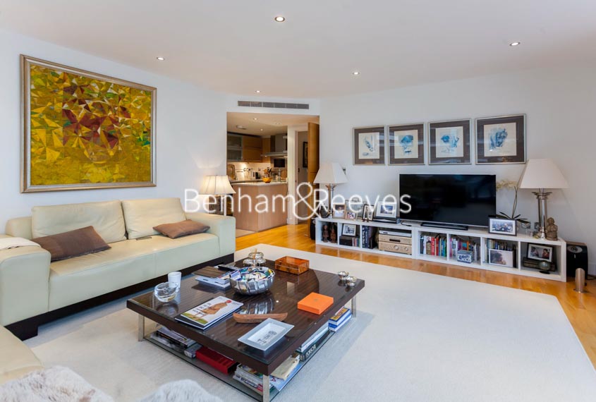 picture of 2-bed flat in  Imperial Wharf