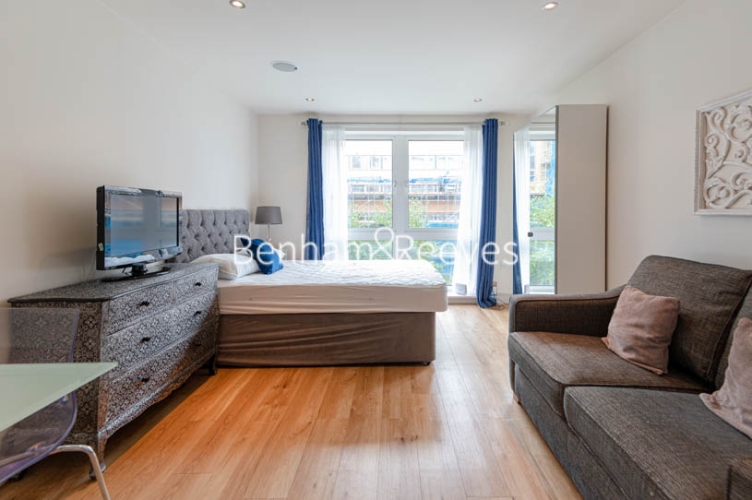 picture of studio flat in  Imperial Wharf