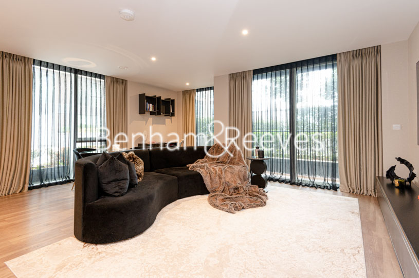 picture of 2-bed flat in  Imperial Wharf