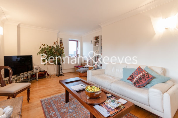 picture of 2-bed flat in  Imperial Wharf