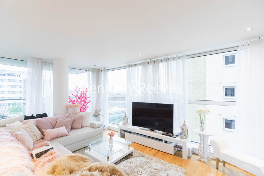 picture of 3-bed flat in  Imperial Wharf