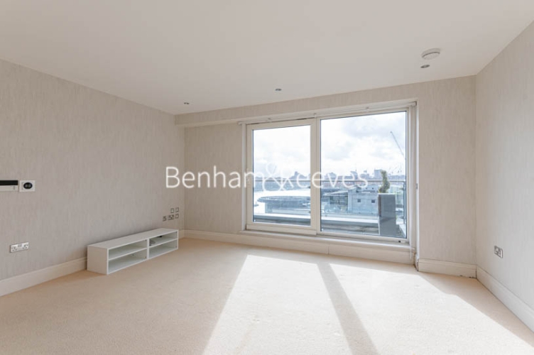 picture of 2-bed flat in  Beaufort Park