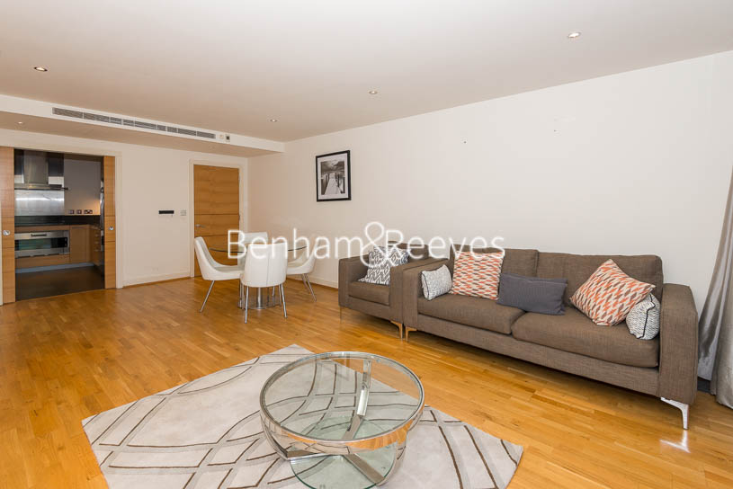 picture of 3 Bedroom(s) flat in Lensbury Avenue, Fulham, SW6