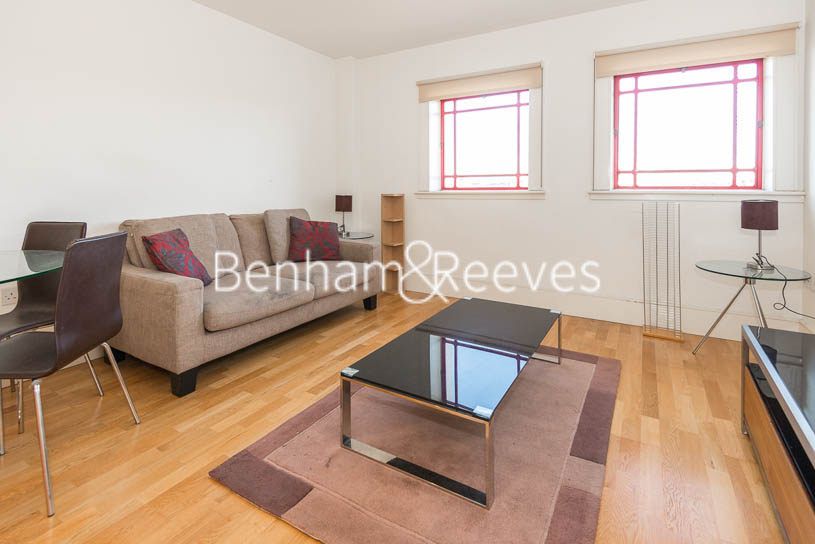 picture of 1-bed flat in  Nine Elms