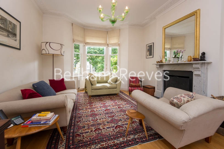 picture of 5-bed flat in  Highgate