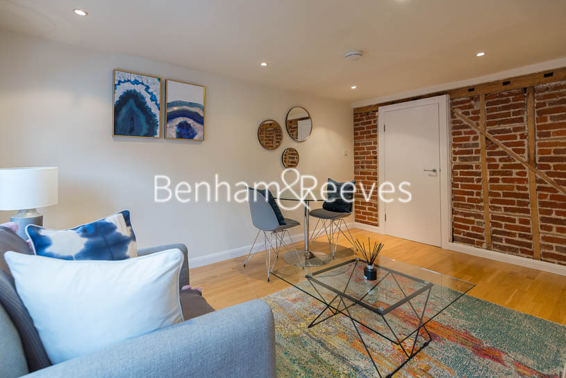 picture of 1 Bedroom(s) flat in Highgate Village, Highgate, N6