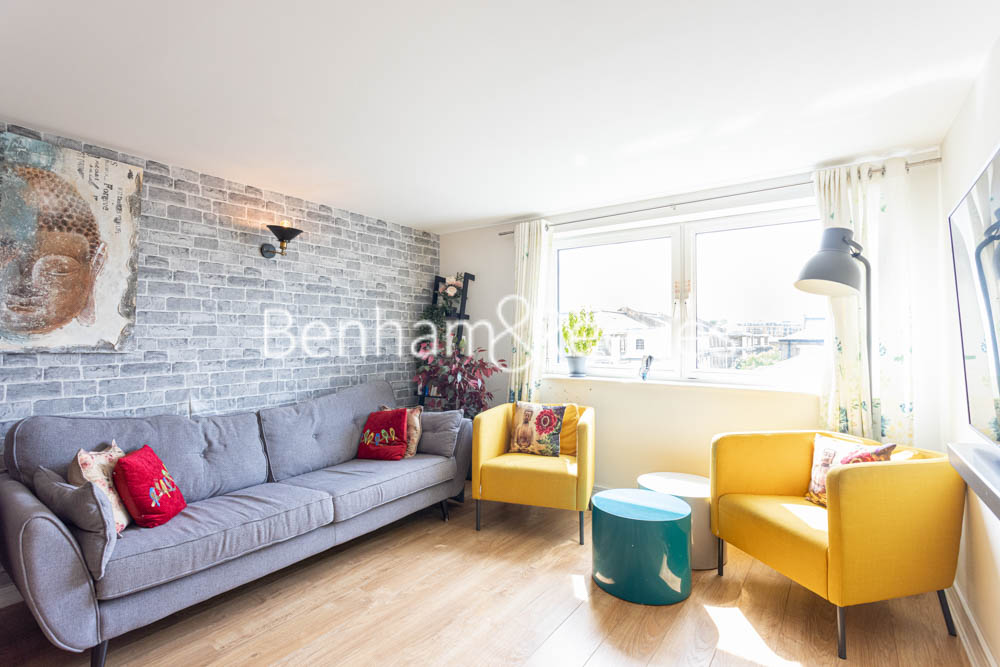 picture of 2-bed flat in  Kensington